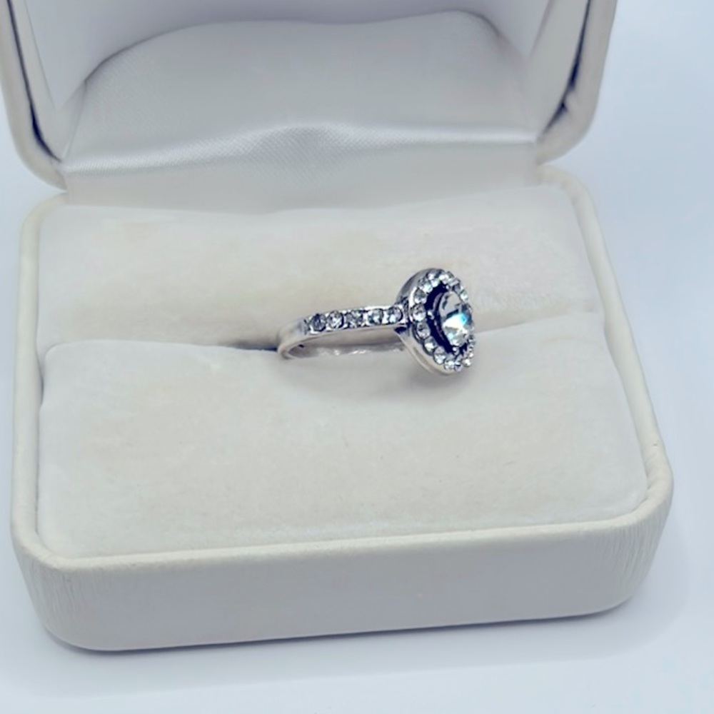 Elegant Crystal Ring Size 4.5​​​​​ - Picture 12 of 14